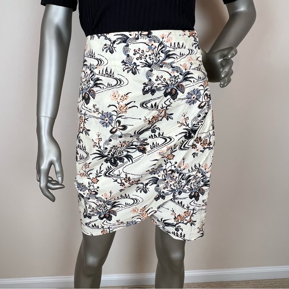 NWT BA&SH short summer high waisted skirt. Size 0, US size 4 Pastel yellow print